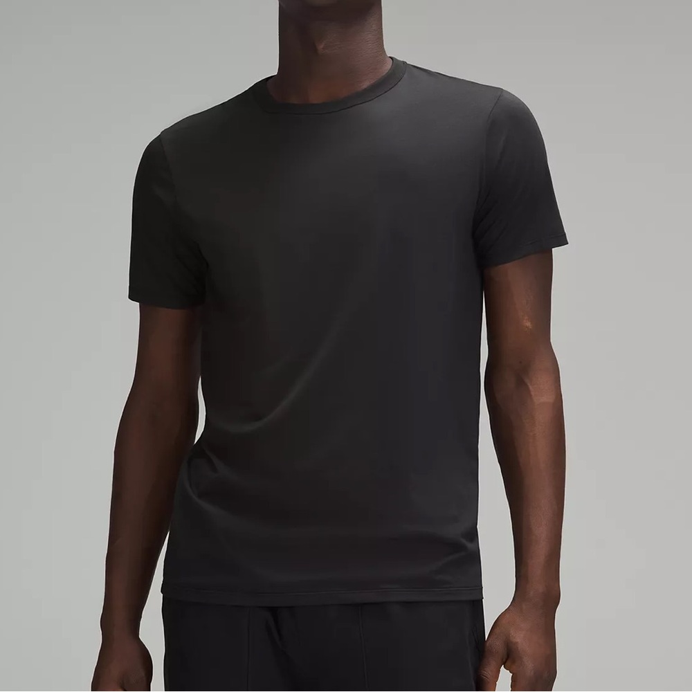 Lululemon Fundamental T-Shirt – Size XL – Black
